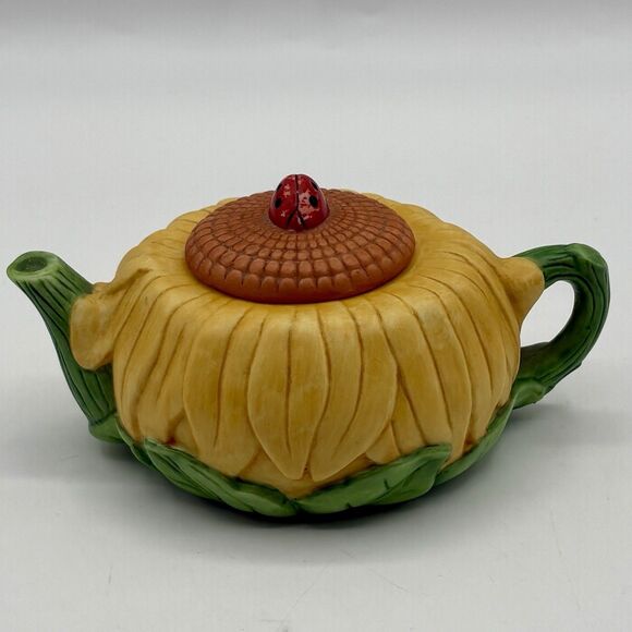 Avon Seasons Harvest 1995 Miniature Ceramic Teapot Sunflower With Ladybug - Picture 2 of 8